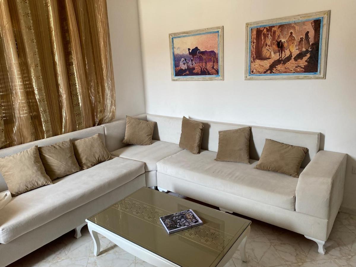 Dar Ezzahra Villa Tozeur Luaran gambar