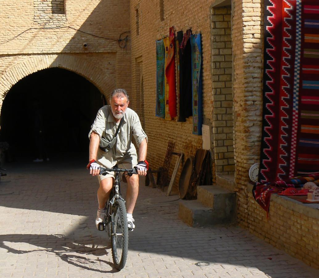 Dar Ezzahra Villa Tozeur Luaran gambar